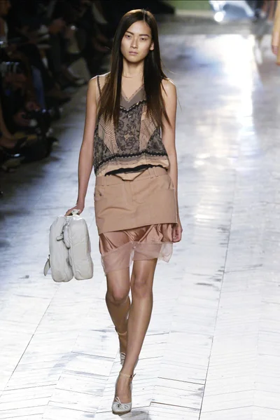 Look 8